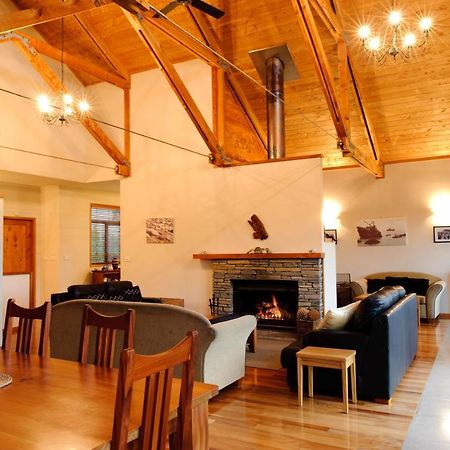 Mahitahi Lodge Bruce Bay Zewnętrze zdjęcie